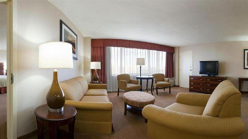 Holiday Inn Secaucus Meadowlands Exterior foto